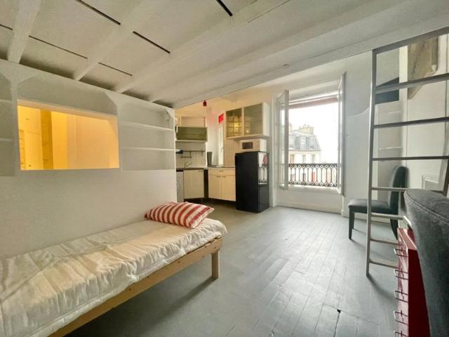 APPARTEMENT VUE SACRÉ COEUR