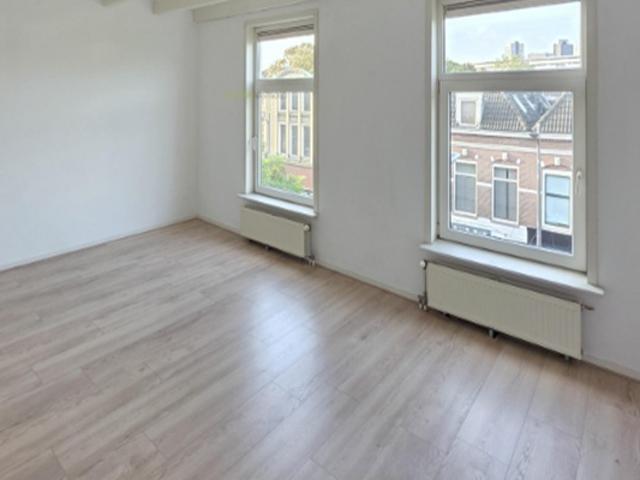 Appartement Zwart Janstraat in Rotterdam