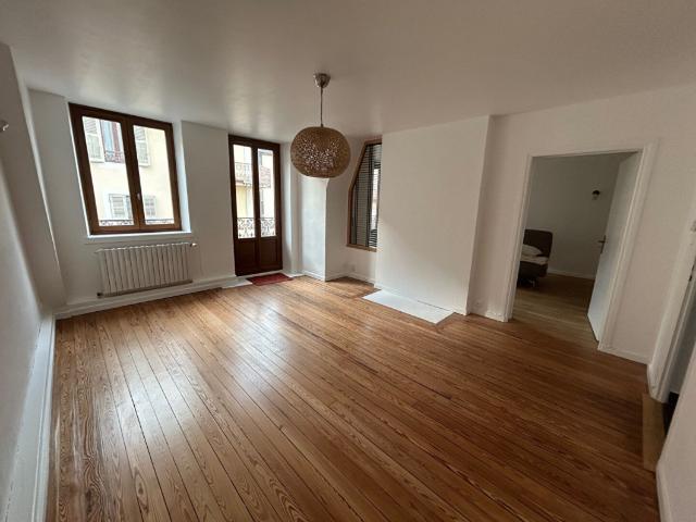 Appartement à Aix les Bains 73100, 3 pièces, de 77m² à 1 000 €
