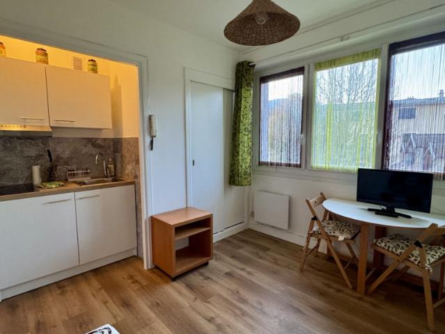 Appartement à Aix les Bains 73100, 1 pièces, de 14m² à 480 €