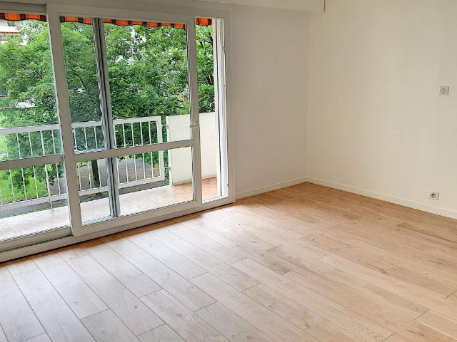 Appartement à Aix les Bains 73100, 4 pièces, de 77m² à 1 114 €