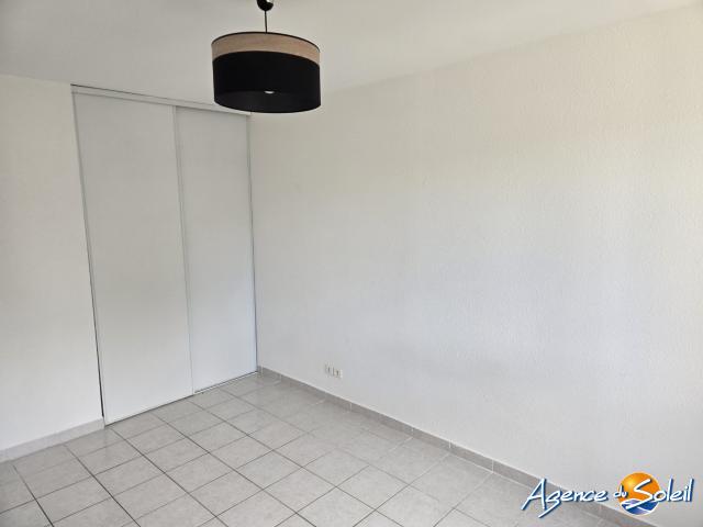Appartement à Bize Minervois Spacieux T4 CABEZAC