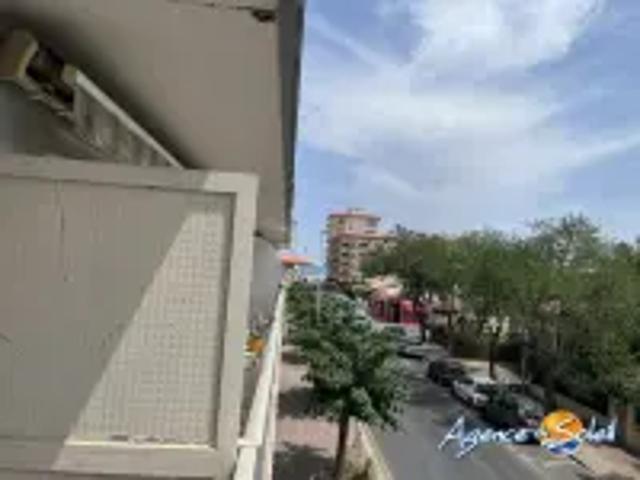 Appartement à Canet en Roussillon BEAU APPARTEMENT T2 TRAVERSANT