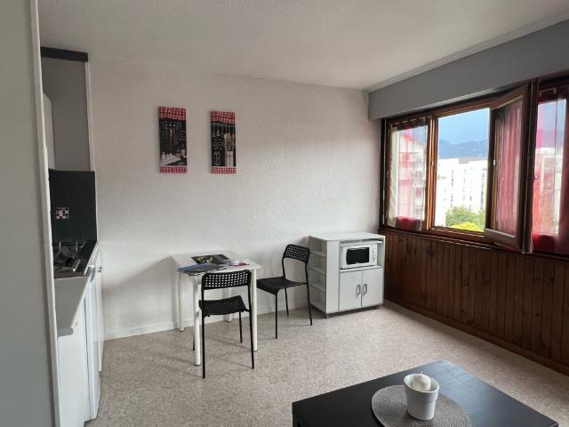 Appartement à Chambéry 73000, 1 pièces, de 25m² à 595 €