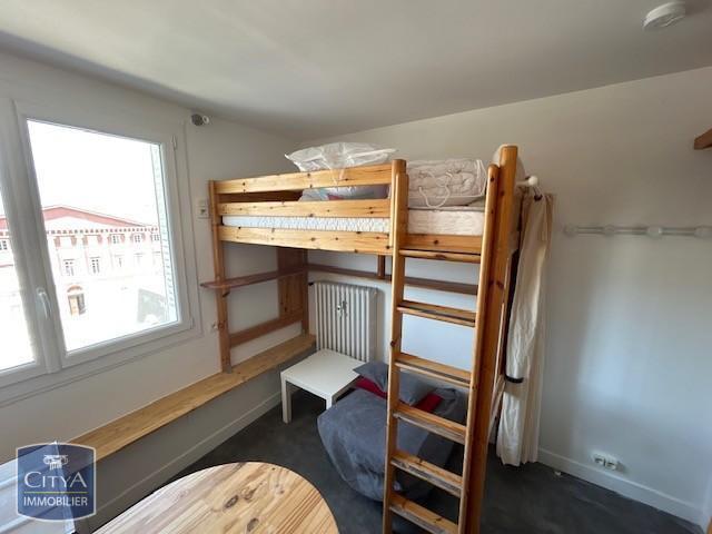 Appartement à Chambéry 73000, 1 pièces, de 9m² à 338 €