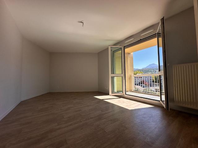 Appartement à Chambéry 73000, 2 pièces, de 49m² à 770 €
