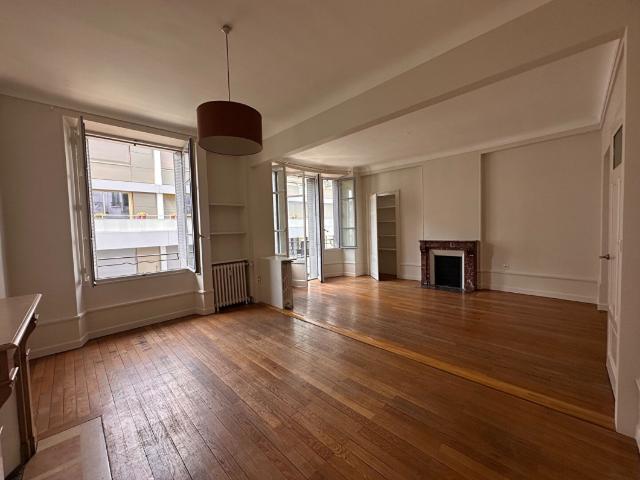 Appartement à Chambéry 73000, 3 pièces, de 88m² à 1 320 €