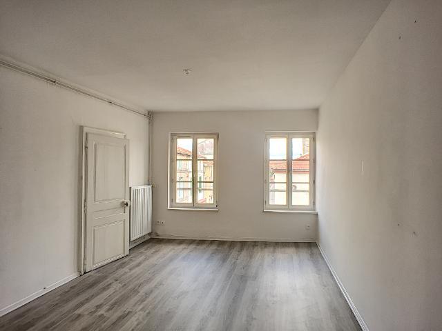 Appartement à Commercy 4 pièces 82 m2 En plein centre