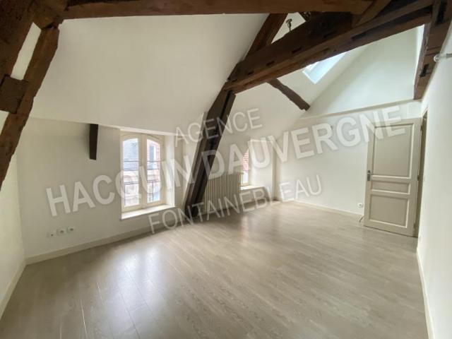 Appartement à FONTAINEBLEAU