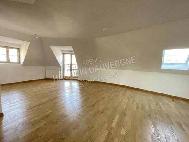 Appartement à FONTAINEBLEAU