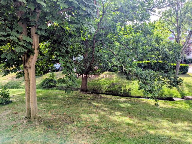 Appartement à fort potentiel Créez un intérieur à votre image Résidence arborée Verneuil sur Seine