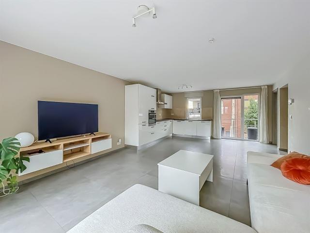 appartement à HOUDENG GOEGNIES 7110 770 €