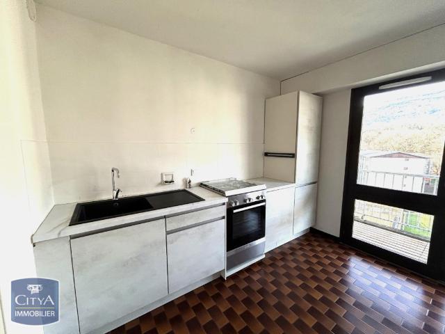 Appartement à La Motte Servolex 73290, 2 pièces, de 50m² à 716 €