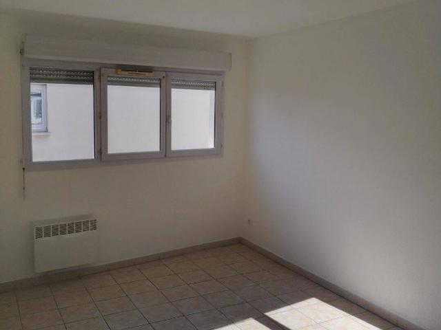 Appartement à louer NIMES