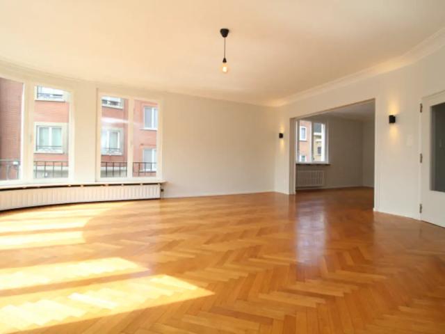 Appartement à louer avec 3 chambres, Woluwe Saint Lambert