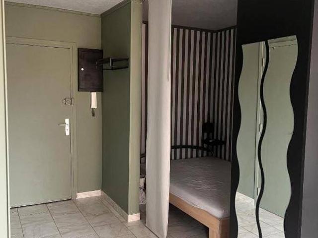 Appartement à louer avec garage et jardin à Loos