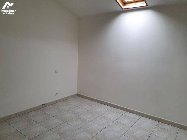 Appartement à louer à Campeaux, Hauts de France, €