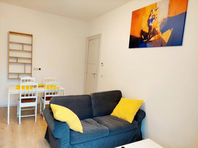Appartement à louer à Charleroi, Rue Jules Houssière
