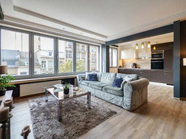 Appartement à louer à Antwerpen, Carnotstraat