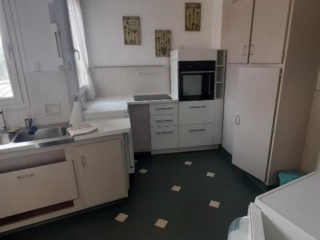 Appartement à louer à Aumale, Normandie, €