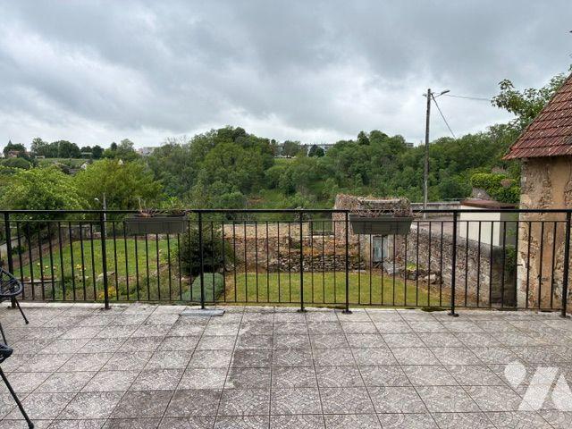 Appartement à louer à Avallon, Bourgogne Franche Comté, €