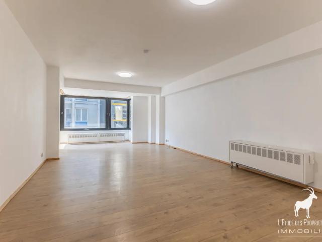 Appartement à louer à Boulevard Joseph Tirou 17 Charleroi