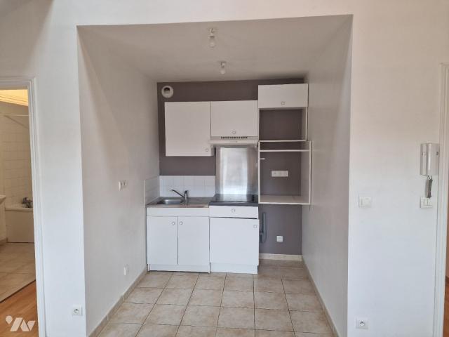 Appartement à louer à Bailleul, Hauts de France, €