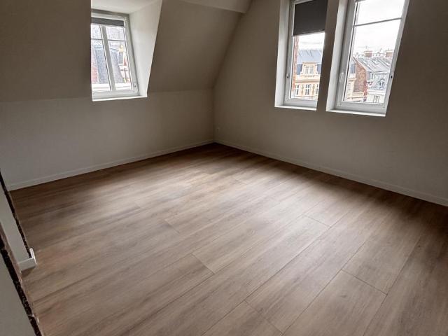 Appartement à louer à Béthune, Hauts de France, €