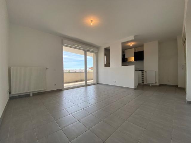 APPARTEMENT à louer à BESANCON 3 pièces REF: 7535 T3 récent
