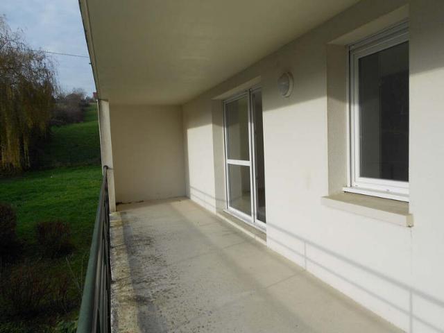 APPARTEMENT à louer à BESANCON 3 pièces T3 récent dans environnement verdoyant