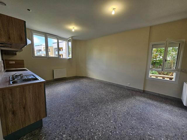 APPARTEMENT à louer à BESANCON 2 pièces REF 8066