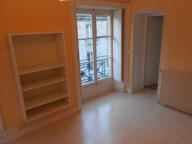 APPARTEMENT à louer à BESANCON CENTRE VILLE 1 pièce REF 1553