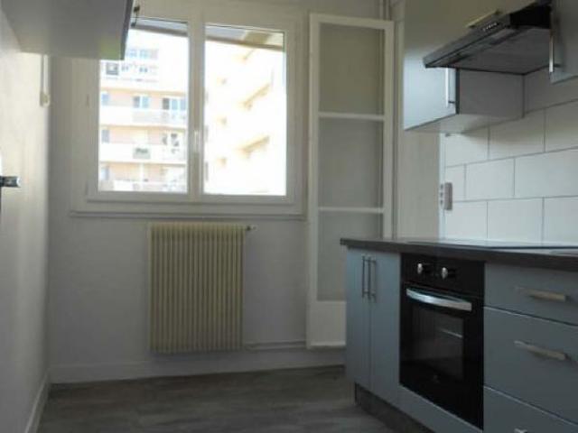 APPARTEMENT à louer à BESANCON QUARTIER LES CRAS 4 pièces REF 3120