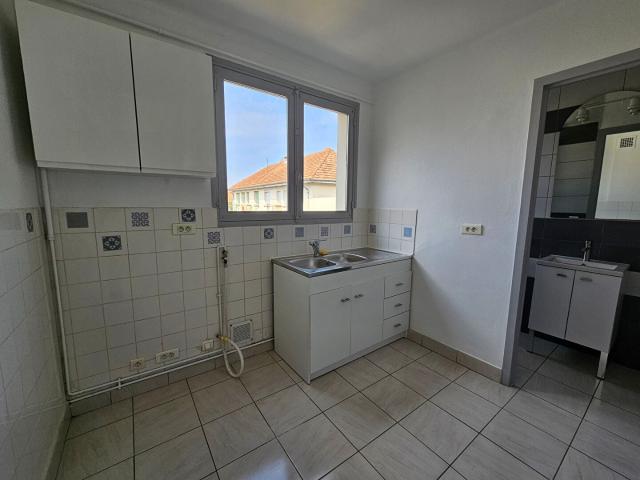 APPARTEMENT à louer à BESANCON QUARTIER MOUILLERE 4 pièces REF 6182