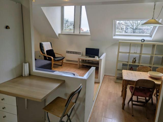 Appartement à louer à Brussels, Square Ambiorix