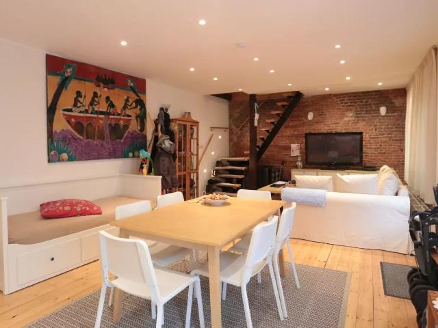 Appartement à louer à Brussels, Rue Blaes
