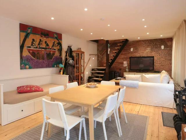 Appartement à louer à Brussels, Rue Blaes