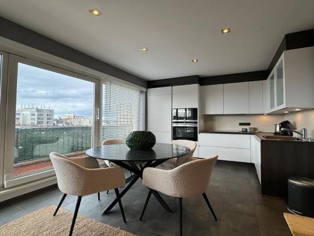 Appartement à louer à Brussels, Rue du Midi