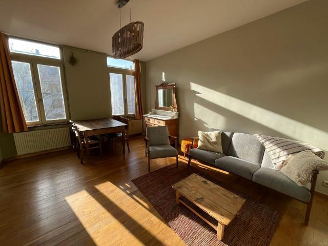 Appartement à louer à Brussels, Rue de l'Epée