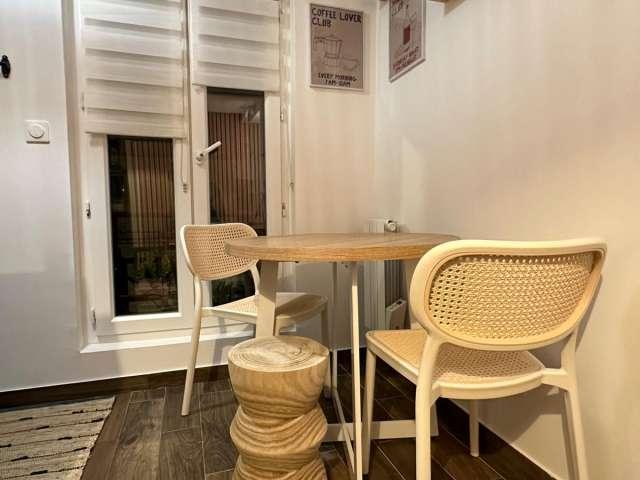 Appartement à louer à Goutte d'Or Château Rouge, Paris