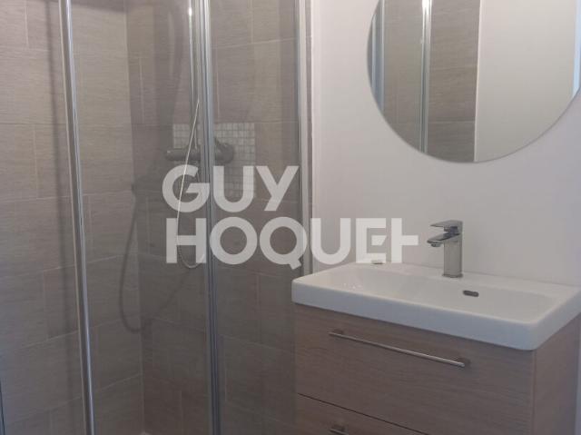 Appartement à louer à Garennes sur Eure 3 pièces de plain pied avec cour privative et parking