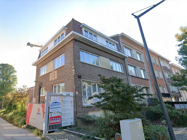 Appartement à louer à Etterbeek, Avenue Commandant Lothaire