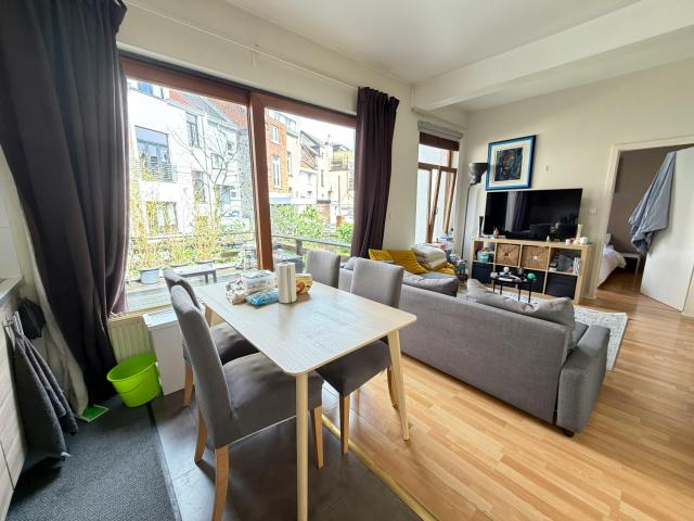 Appartement à louer à Etterbeek, Chaussée Saint Pierre