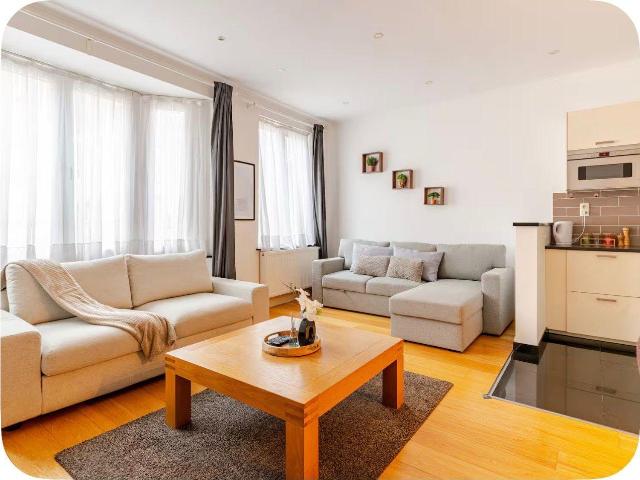 Appartement à louer à Etterbeek, Rue des Champs