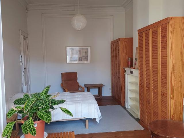 Appartement à louer à Forest, Rue Rodenbach