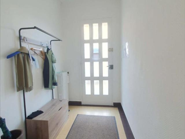 Appartement à louer à Falaise, Normandie, €