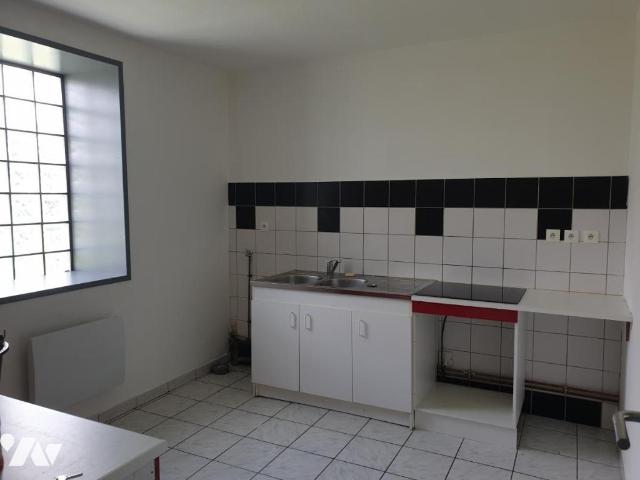 Appartement à louer à Feignies, Hauts de France, €