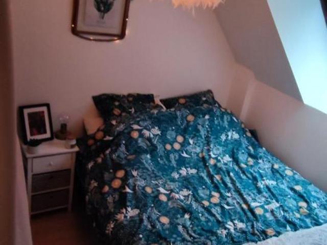 Appartement à louer à Hom, Normandie, €