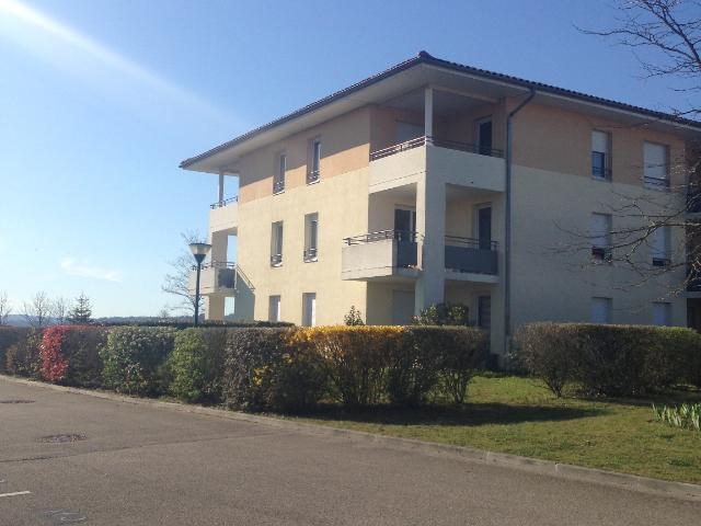 Appartement à louer à Isle d'Abeau, Auvergne Rhône Alpes, €