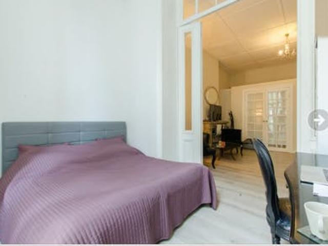 Appartement à louer à Ixelles, Rue du Trône